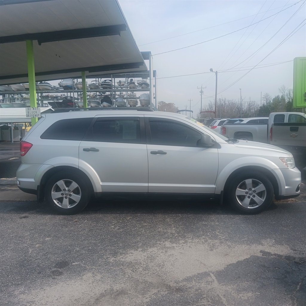 2012 Dodge Journey SXT FWD's photo